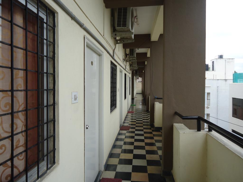 Hotel Sri Sai Comforts Bengalúr Exteriér fotografie