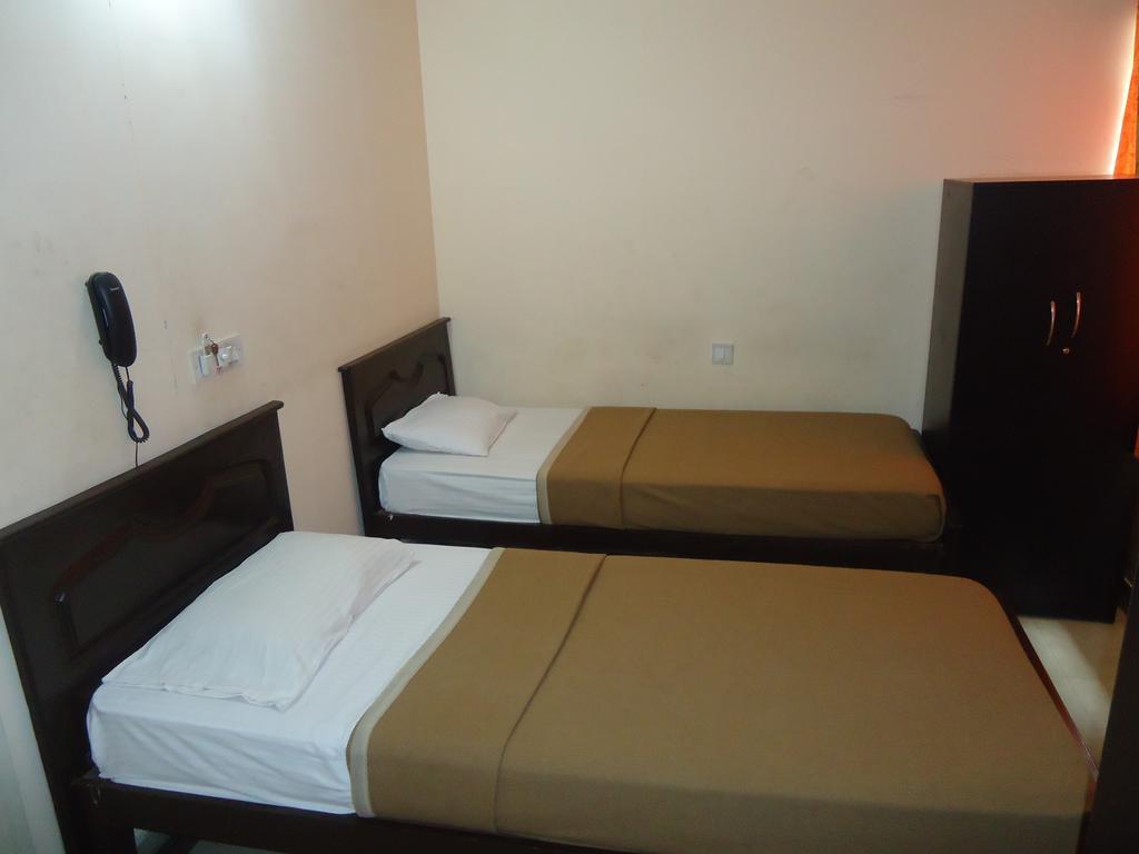 Hotel Sri Sai Comforts Bengalúr Exteriér fotografie